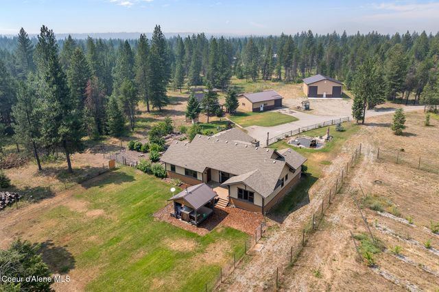 630 Goldfinch LN, Spirit Lake, ID 83869