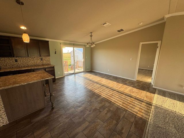 2804 Black Waxy Road RD, Taylor, TX 76574