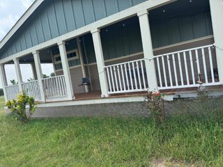 2804 Black Waxy Road RD, Taylor, TX 76574