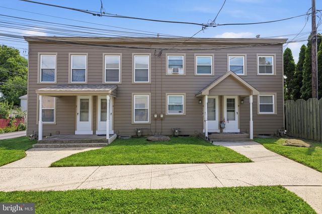 2 - 8 CORLISS AVE, Morrisville, PA 19067