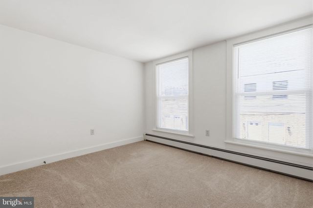 2 - 8 CORLISS AVE, Morrisville, PA 19067