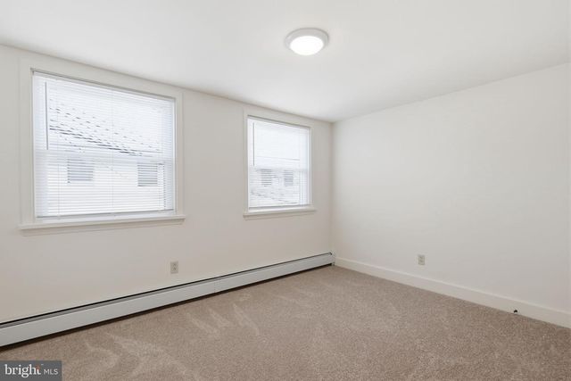 2 - 8 CORLISS AVE, Morrisville, PA 19067