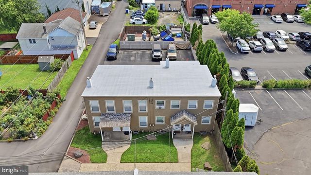 2 - 8 CORLISS AVE, Morrisville, PA 19067