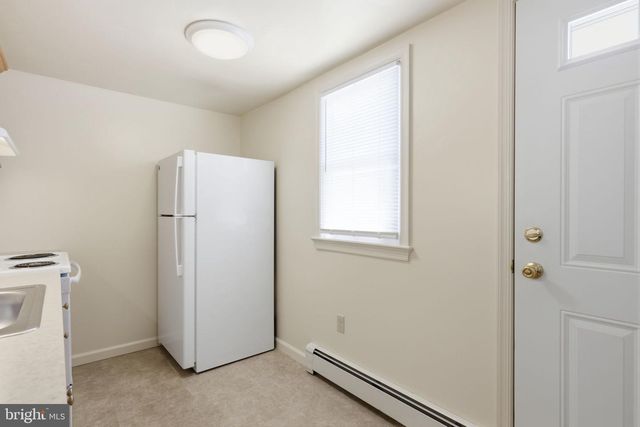 2 - 8 CORLISS AVE, Morrisville, PA 19067