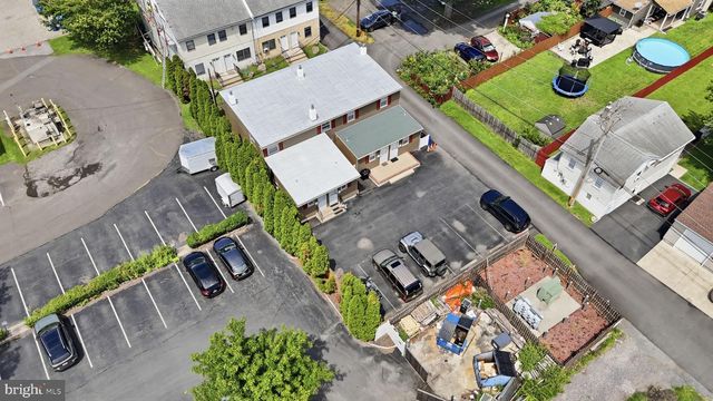 2 - 8 CORLISS AVE, Morrisville, PA 19067