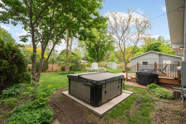 3523 Comet Lane, Minnetonka, MN 55345