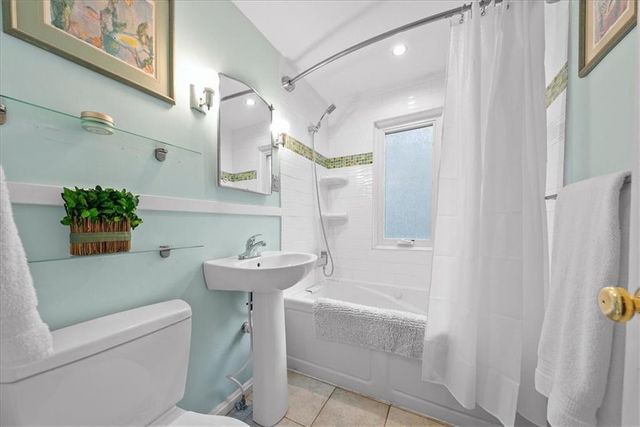 4621 W 71st Street, Prairie Village, KS 66208