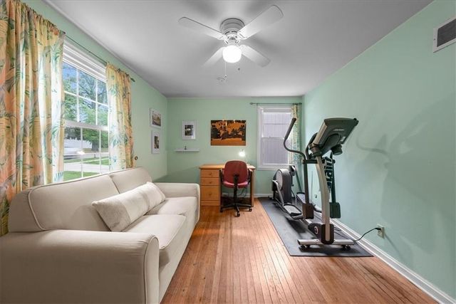 4621 W 71st Street, Prairie Village, KS 66208