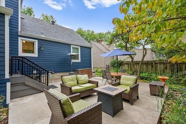 4621 W 71st Street, Prairie Village, KS 66208