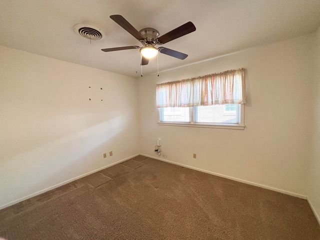 1601 Avenue F, Abernathy, TX 79311