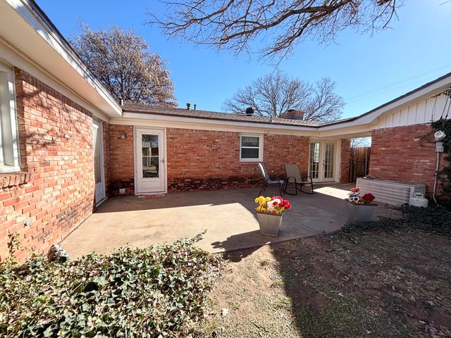 1601 Avenue F, Abernathy, TX 79311