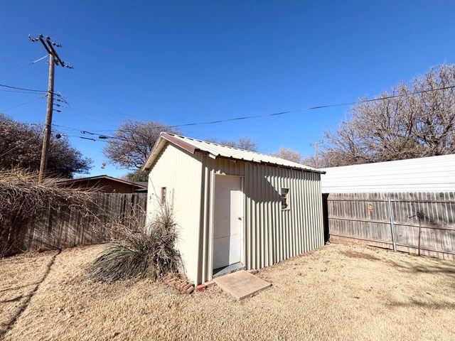 1601 Avenue F, Abernathy, TX 79311