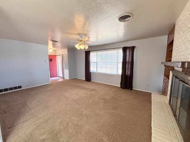 1601 Avenue F, Abernathy, TX 79311