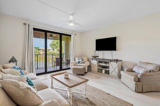 300 Uno Lago Drive 304, Juno Beach, FL 33408