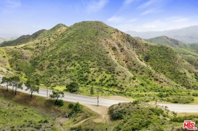 1 Kanan Rd, Agoura Hills, CA 91301