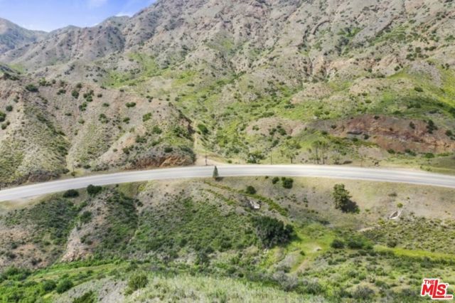 1 Kanan Rd, Agoura Hills, CA 91301