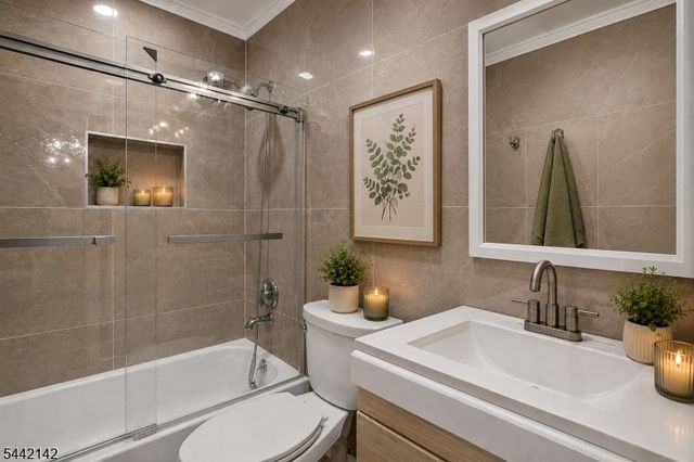 4143 Bloomingdale Dr, Hillsborough Twp., NJ 08844