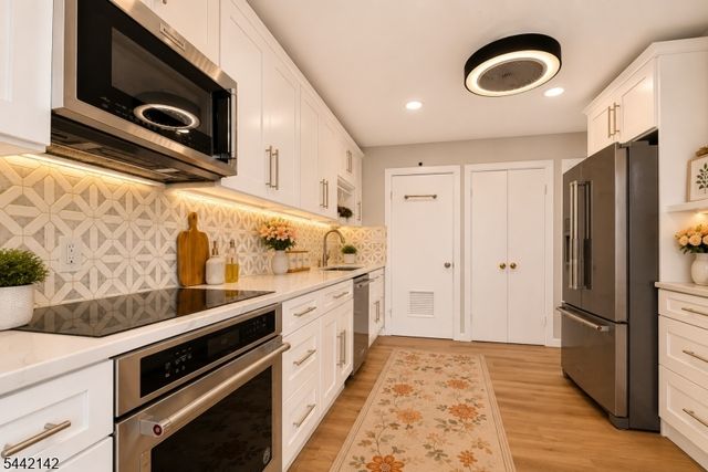 4143 Bloomingdale Dr, Hillsborough Twp., NJ 08844