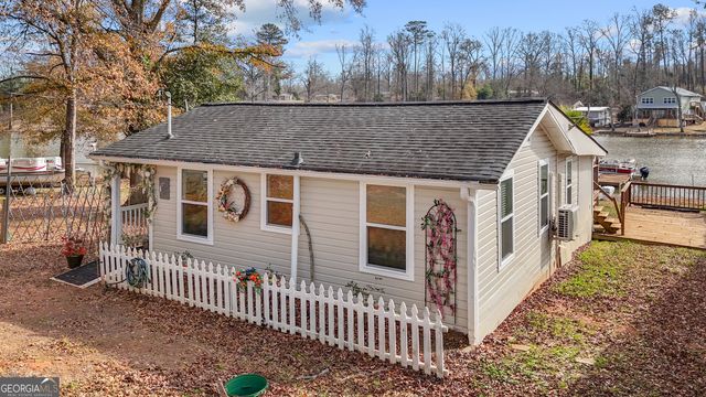 180 Southern Shores Road, Jackson, GA 30233