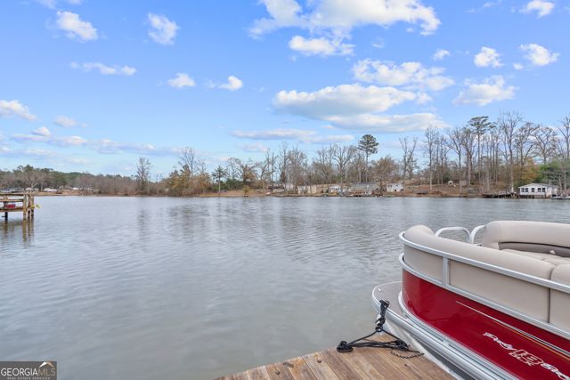 180 Southern Shores Road, Jackson, GA 30233