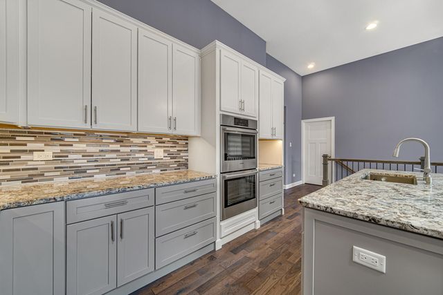 6135 S Dune Harbor Drive, Portage, IN 46368