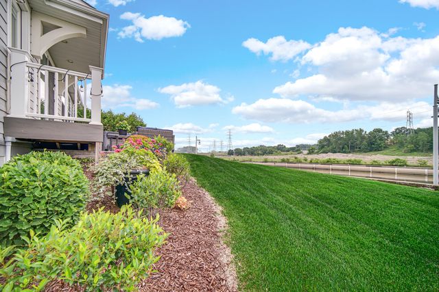 6135 S Dune Harbor Drive, Portage, IN 46368