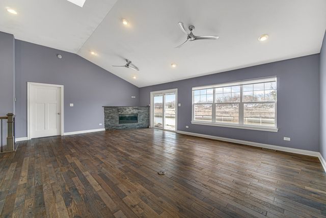 6135 S Dune Harbor Drive, Portage, IN 46368