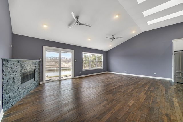 6135 S Dune Harbor Drive, Portage, IN 46368