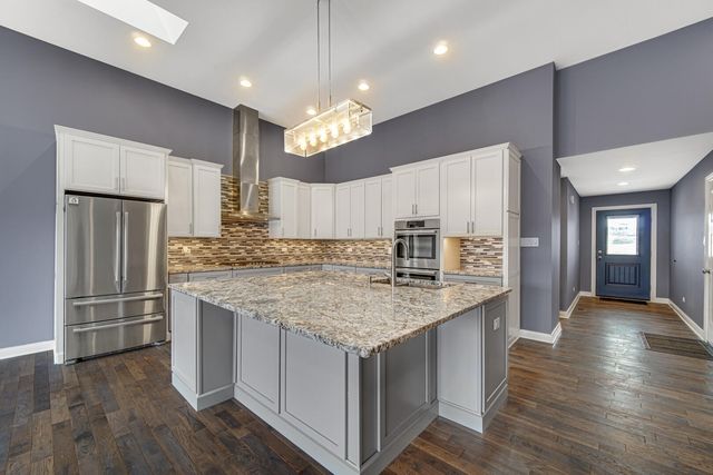 6135 S Dune Harbor Drive, Portage, IN 46368