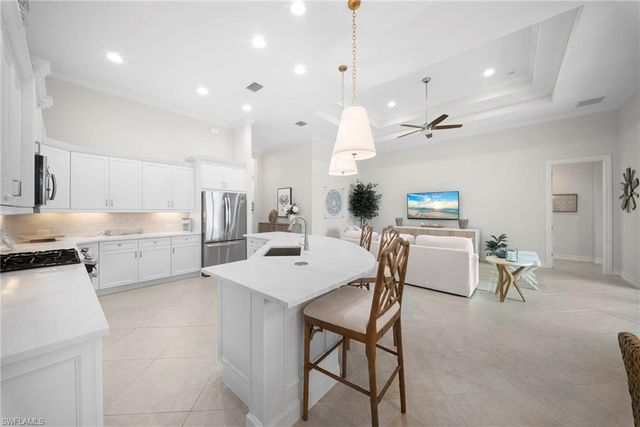 6522 Roma WAY, Naples, FL 34113