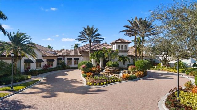 6522 Roma WAY, Naples, FL 34113