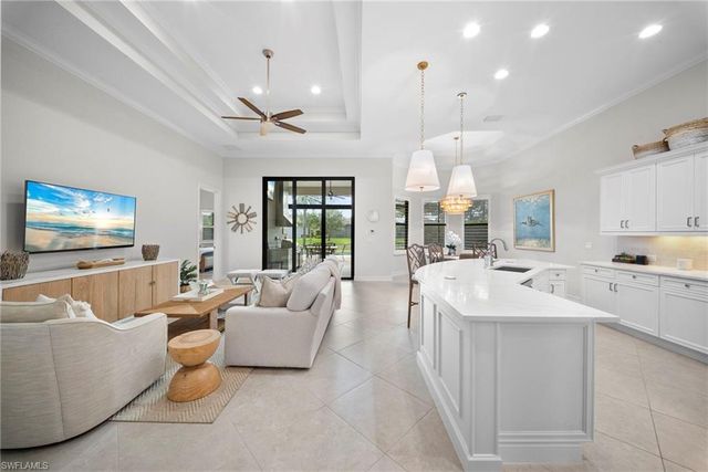 6522 Roma WAY, Naples, FL 34113