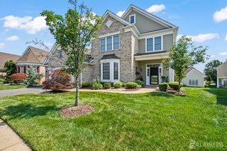 5 Ballybunion Drive, Monroe, NJ 08831