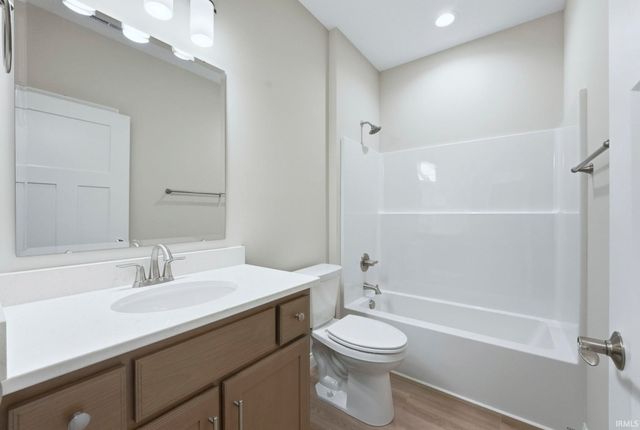 3173 E Rocky Way, Winona Lake, IN 46590