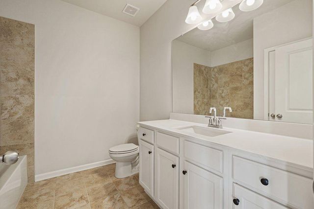 4240 Hickory Pine Alley, Doraville, GA 30360