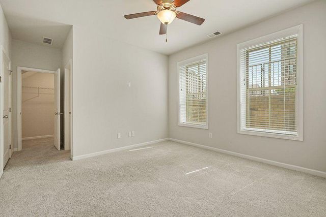 4240 Hickory Pine Alley, Doraville, GA 30360