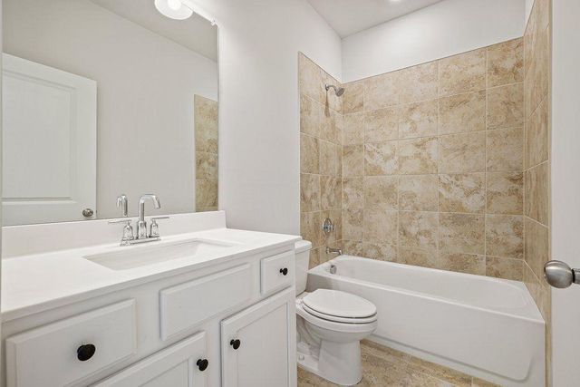 4240 Hickory Pine Alley, Doraville, GA 30360