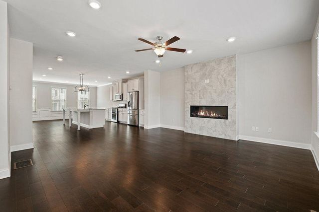 4240 Hickory Pine Alley, Doraville, GA 30360