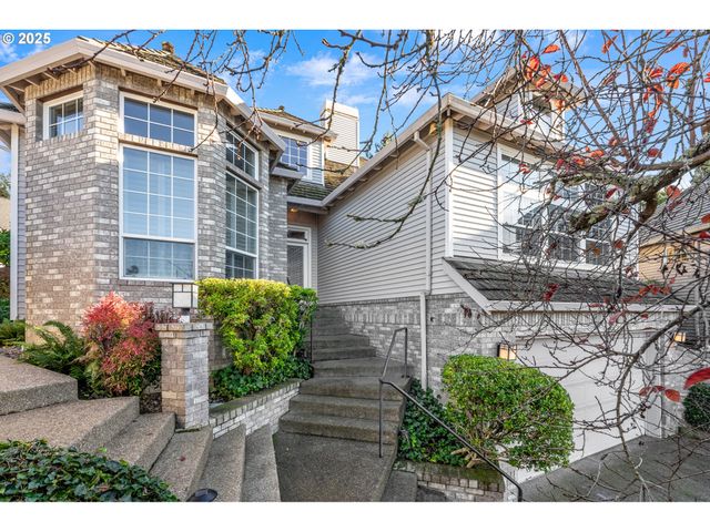 6730 Sw AMBER Ln, Portland, OR 97225