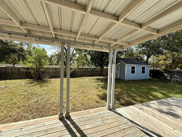 1201 Burkett CIR, Cameron, TX 76520