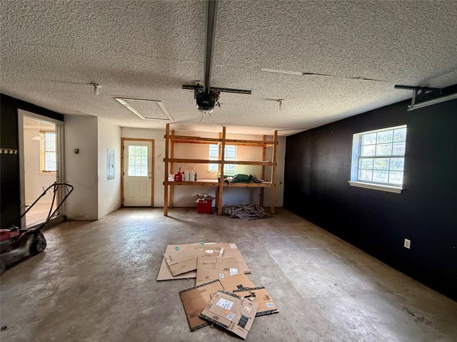 1201 Burkett CIR, Cameron, TX 76520