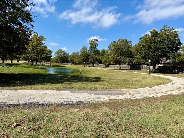 1201 Burkett CIR, Cameron, TX 76520