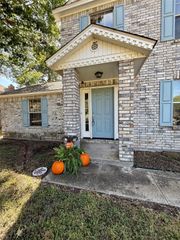 1201 Burkett CIR, Cameron, TX 76520