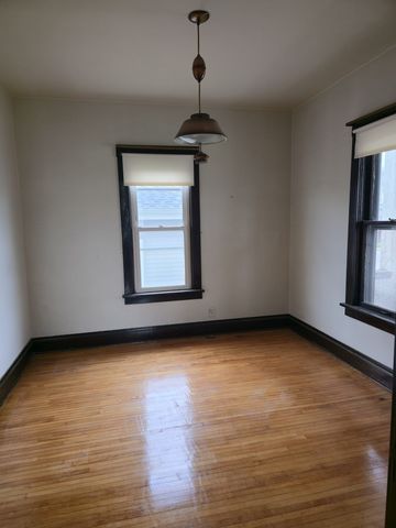 121 Davis Avenue 1, Rockdale, IL 60436