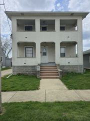 121 Davis Avenue 1, Rockdale, IL 60436