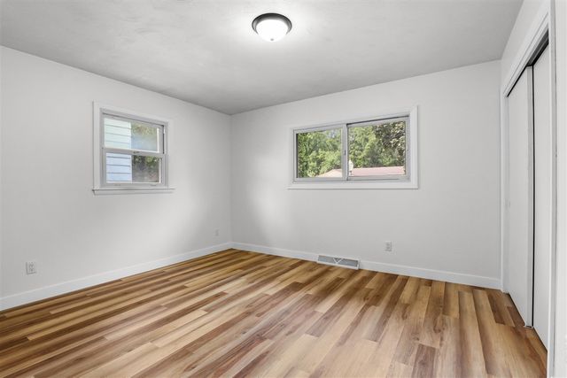 3815 Walton Drive, Lansing, MI 48910