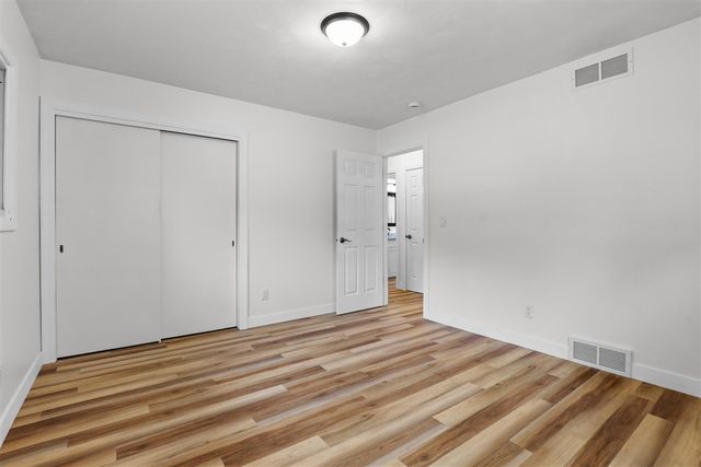 3815 Walton Drive, Lansing, MI 48910