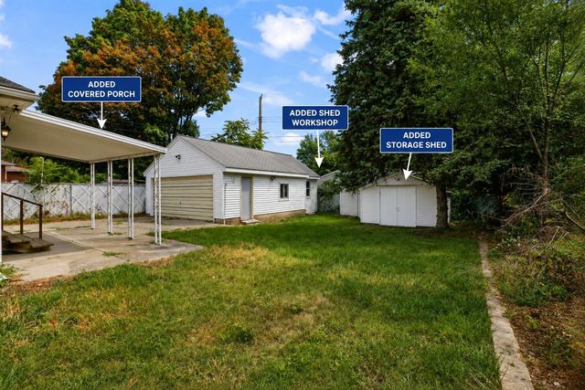 3815 Walton Drive, Lansing, MI 48910