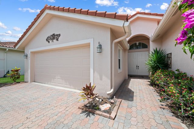 8245 Marsala Way, Boynton Beach, FL 33472