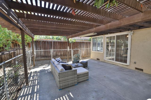 125 Sugar Maple Drive, San Jose, CA 95136